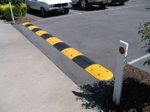 rubber-speed-humps-road-safety-and-rentals